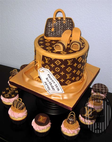 birthday cake louis vuitton taart|happy birthday Louis Vuitton cake.